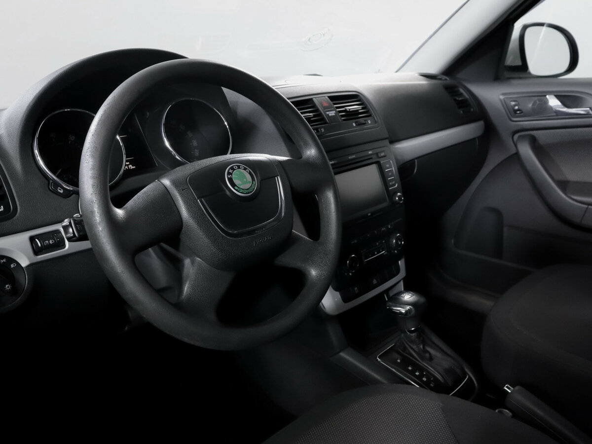 Skoda Yeti с пробегом — 2012 год. Фото: #10