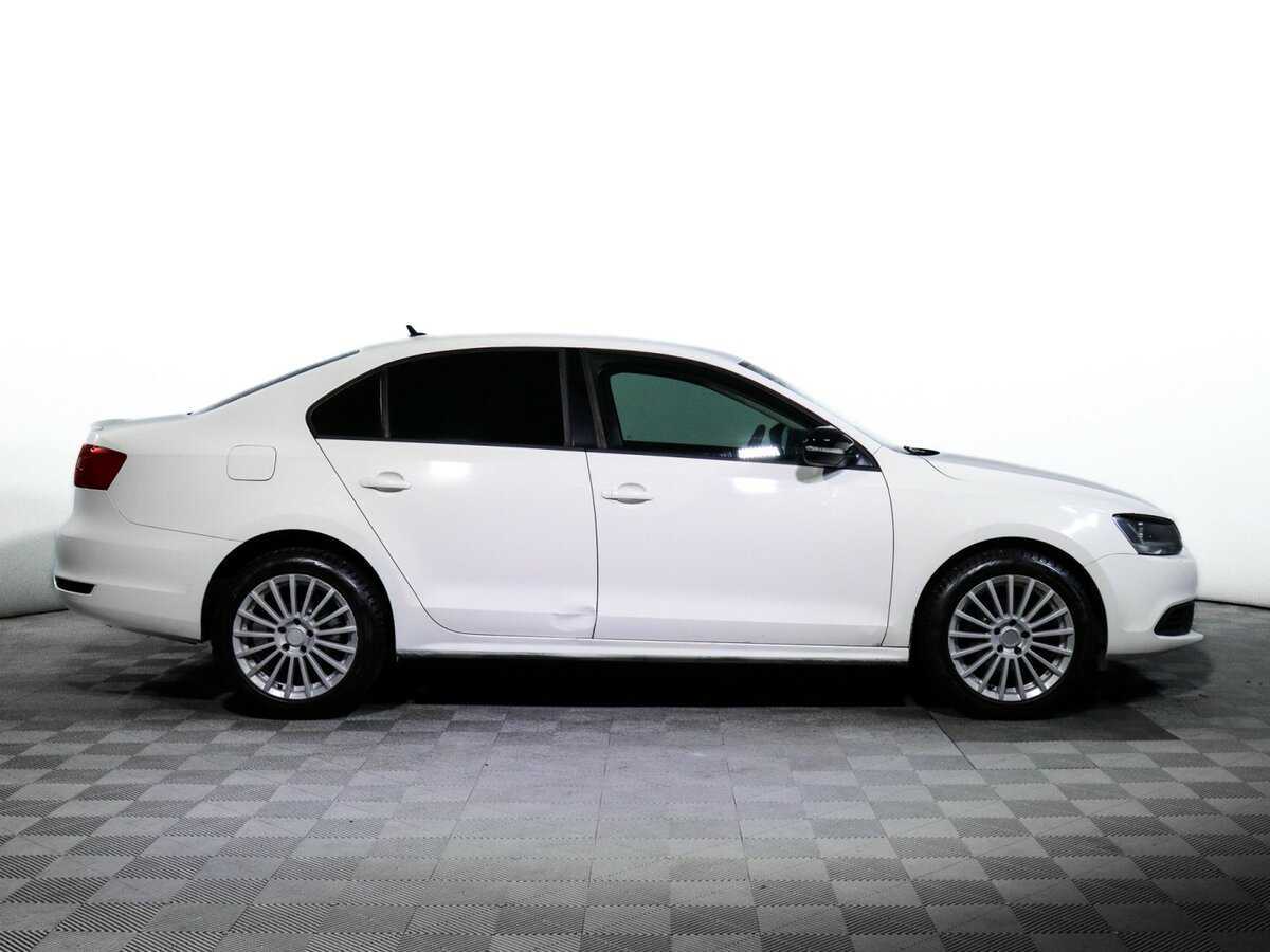 Volkswagen Jetta с пробегом — 2013 год. Фото: #3