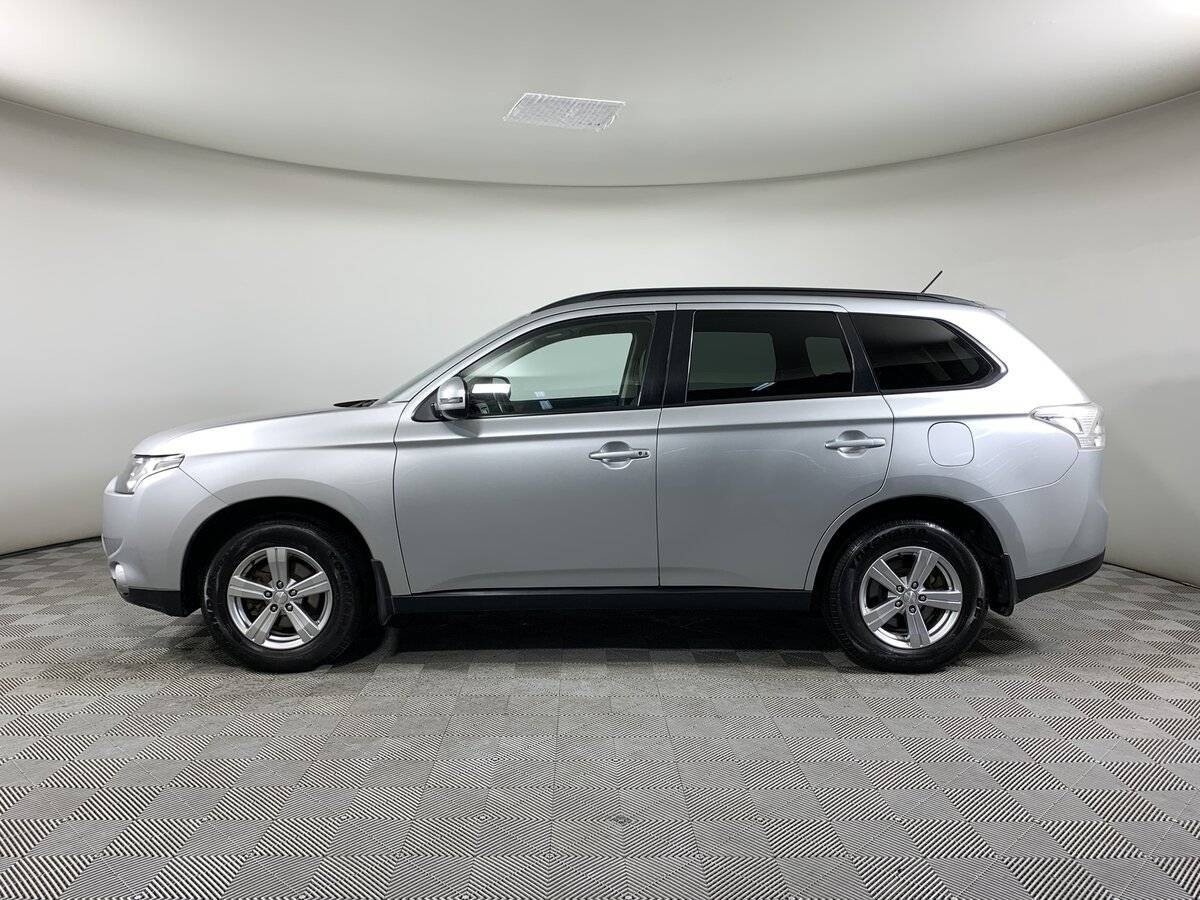 Mitsubishi Outlander с пробегом — 2013 год. Фото: #7