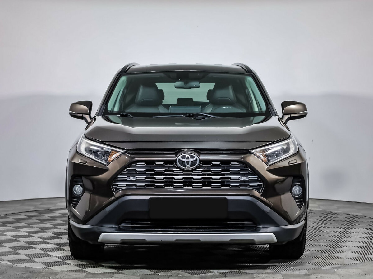 Toyota RAV4 с пробегом — 2019 год. Фото: #1