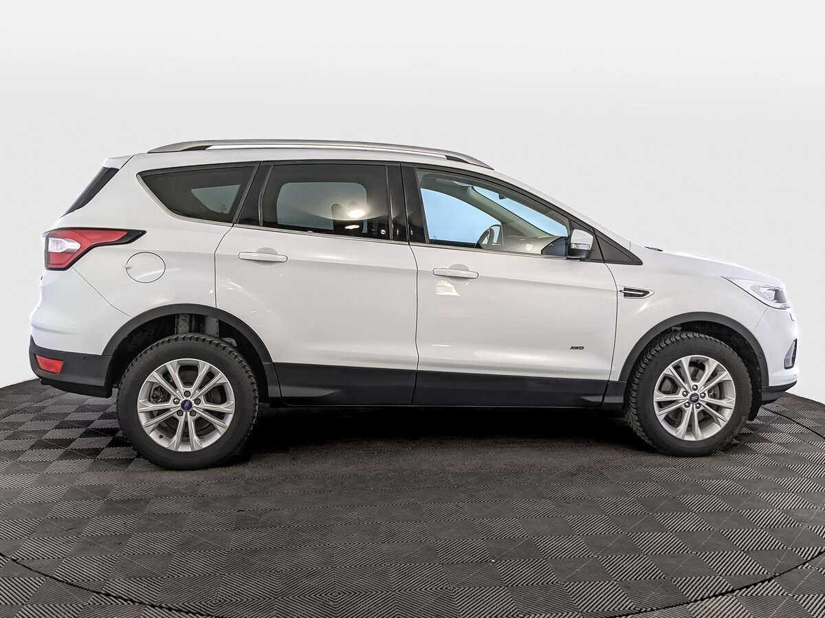 Ford Kuga с пробегом — 2018 год. Фото: #3