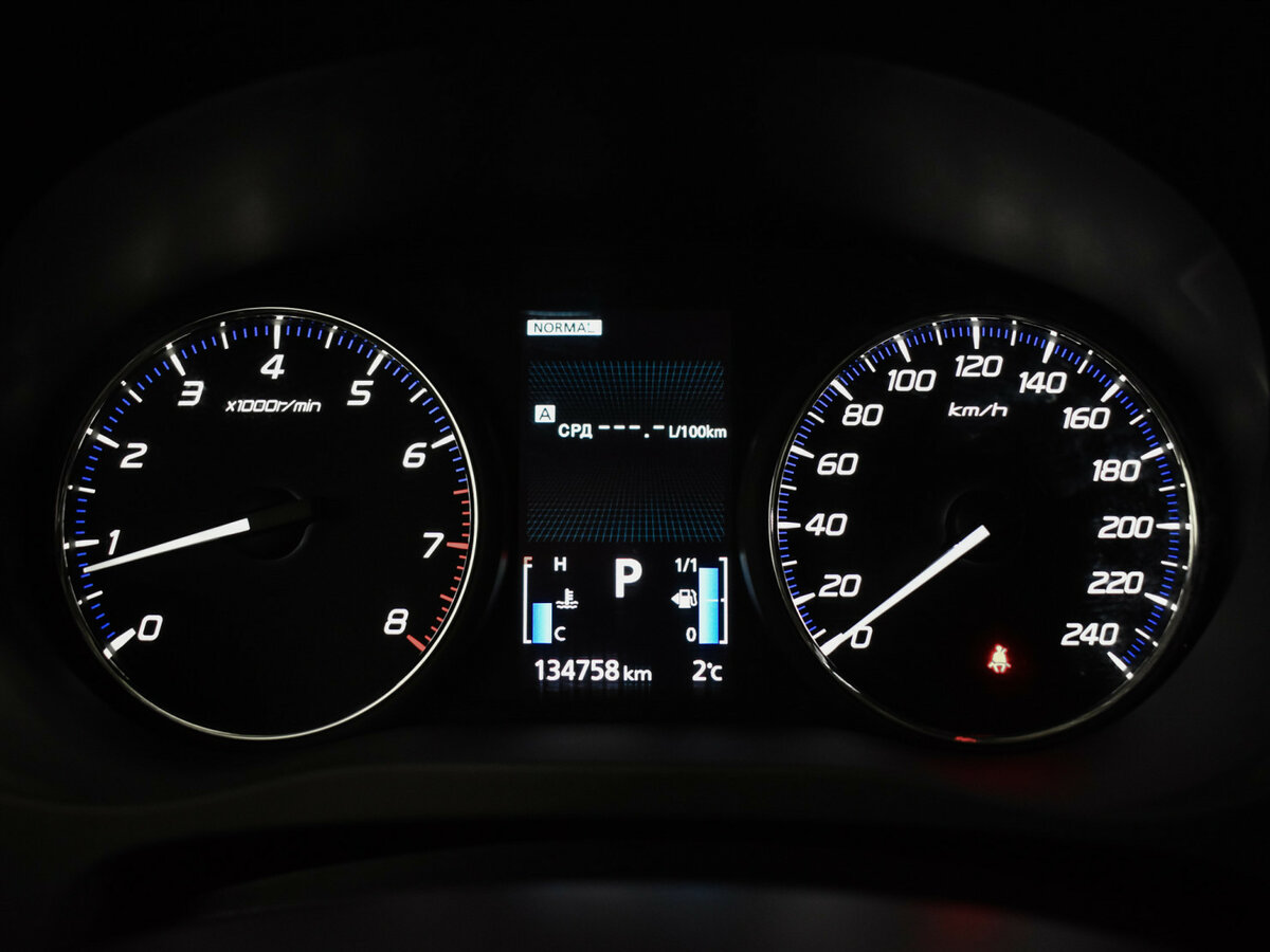 Mitsubishi Outlander с пробегом — 2020 год. Фото: #18