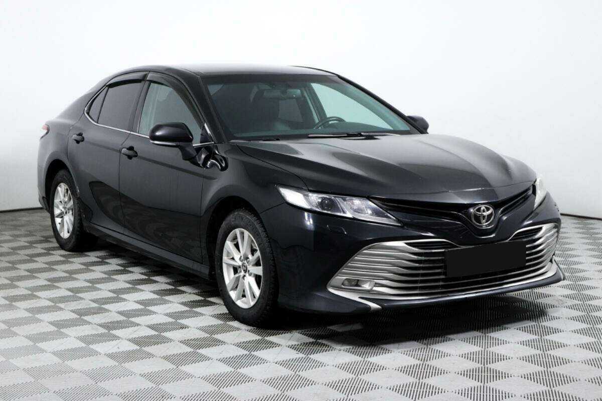 Toyota Camry с пробегом — 2019 год. Фото: #2