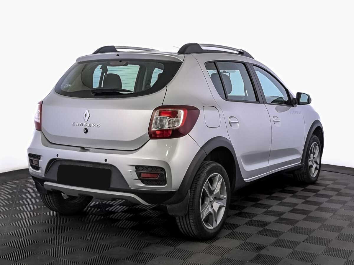 Renault Sandero с пробегом — 2019 год. Фото: #4