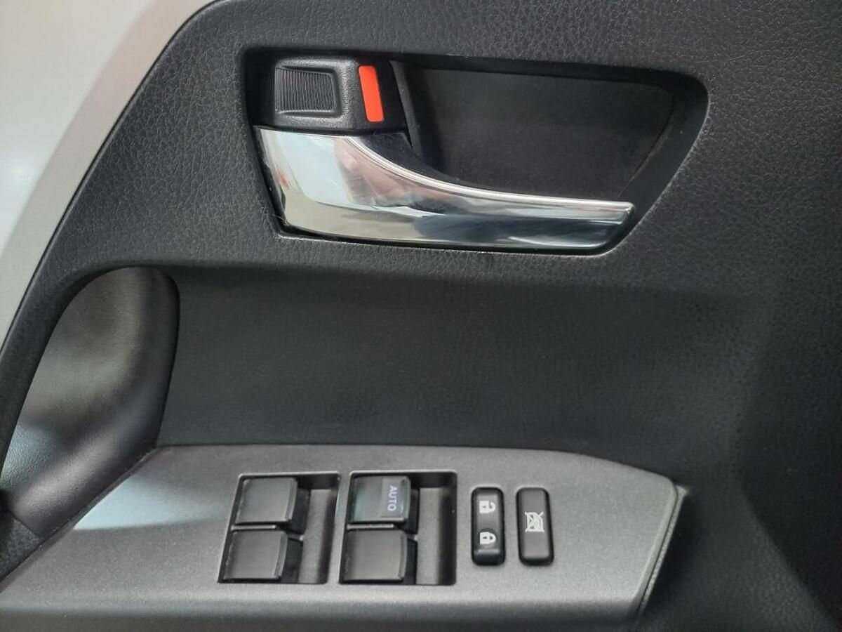 Toyota RAV4 с пробегом — 2018 год. Фото: #14