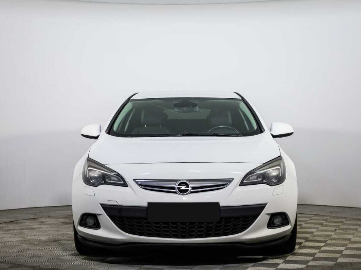 Opel Astra с пробегом — 2012 год. Посмотреть фото