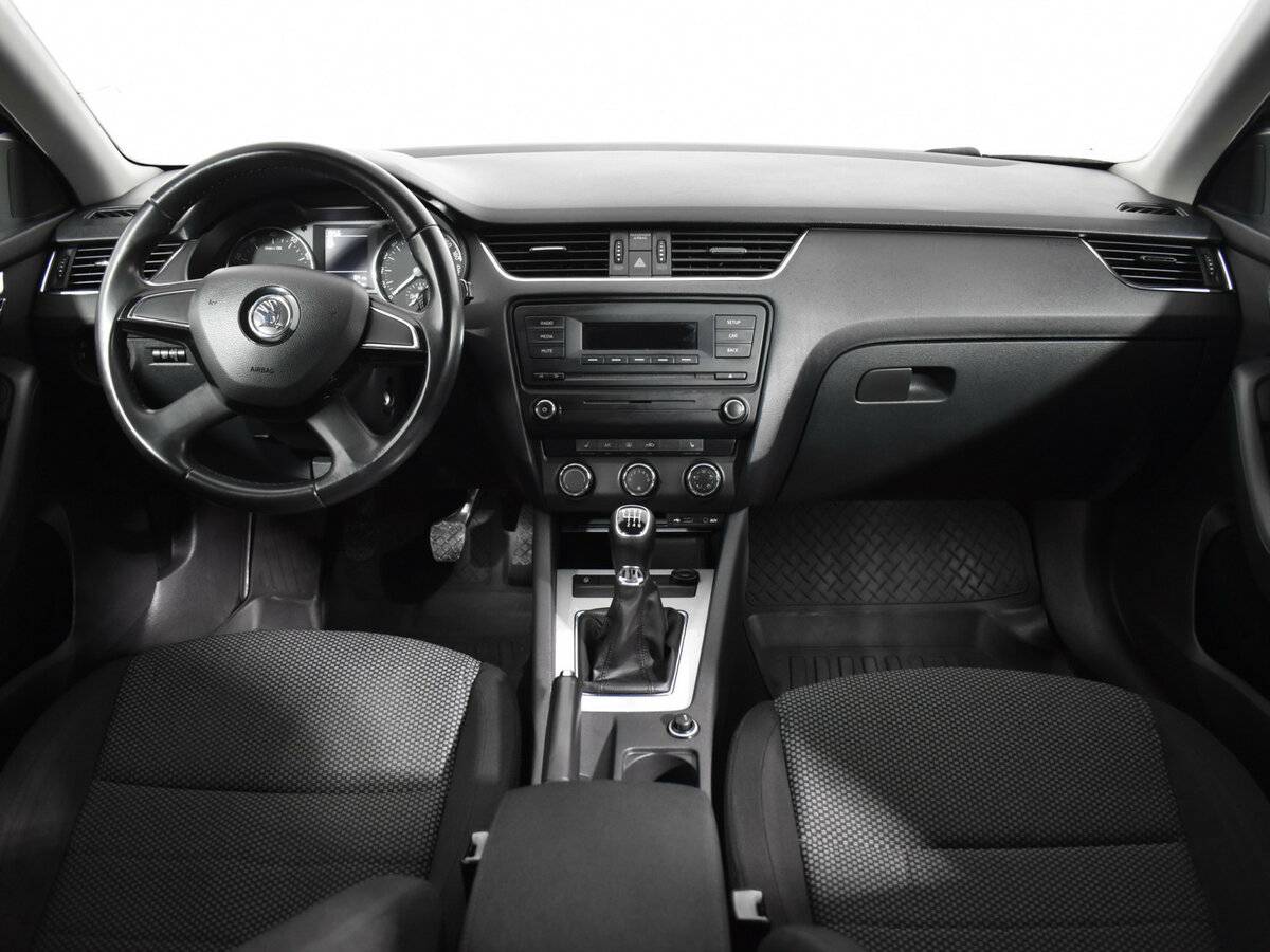Skoda Octavia с пробегом — 2014 год. Фото: #9
