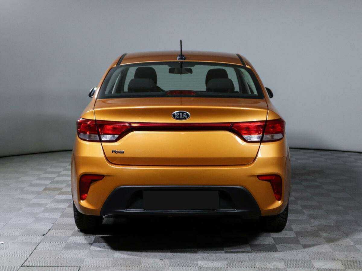 Kia Rio с пробегом — 2017 год. Фото: #4