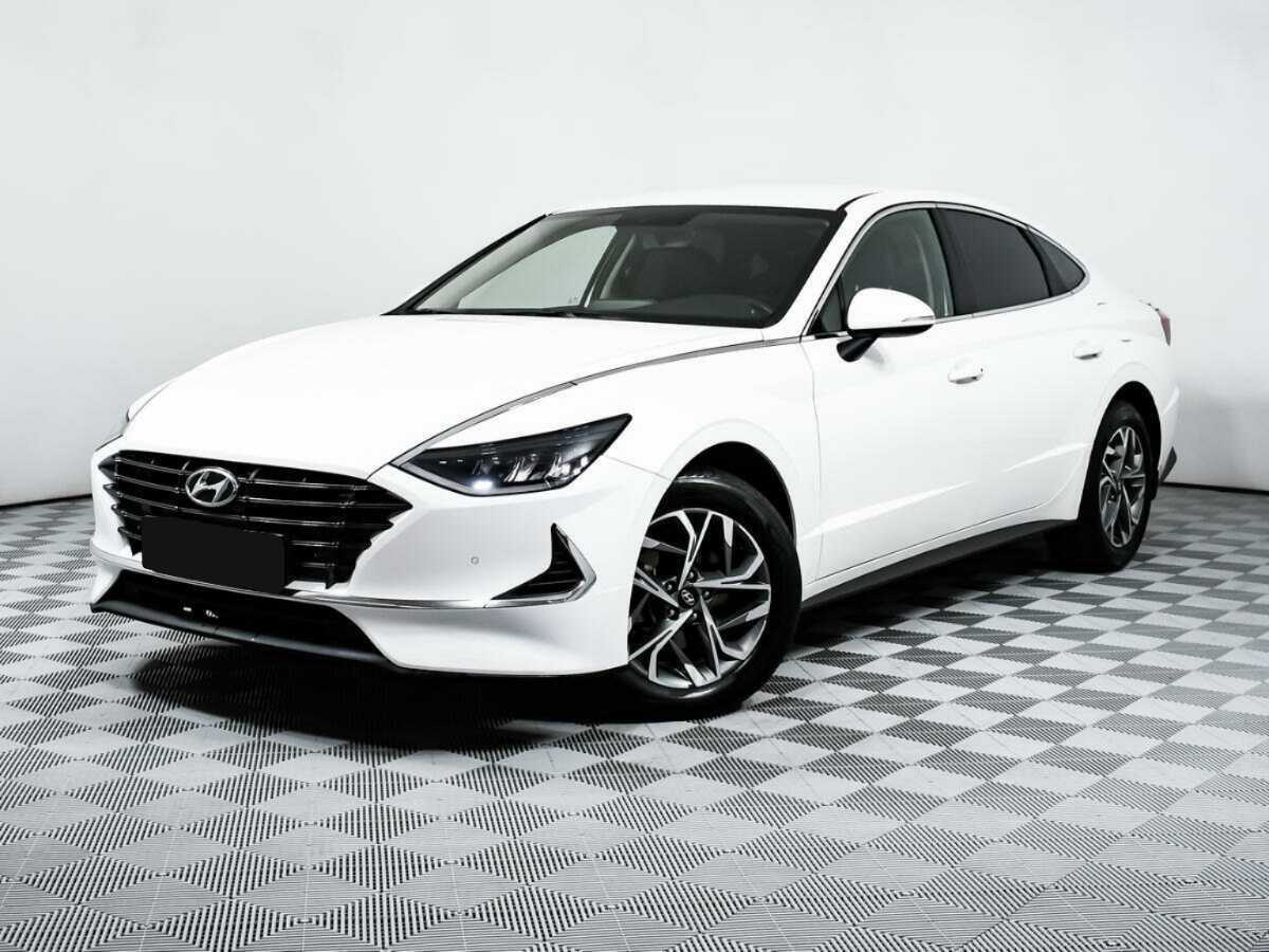 Hyundai Sonata с пробегом — 2022 год. Посмотреть фото