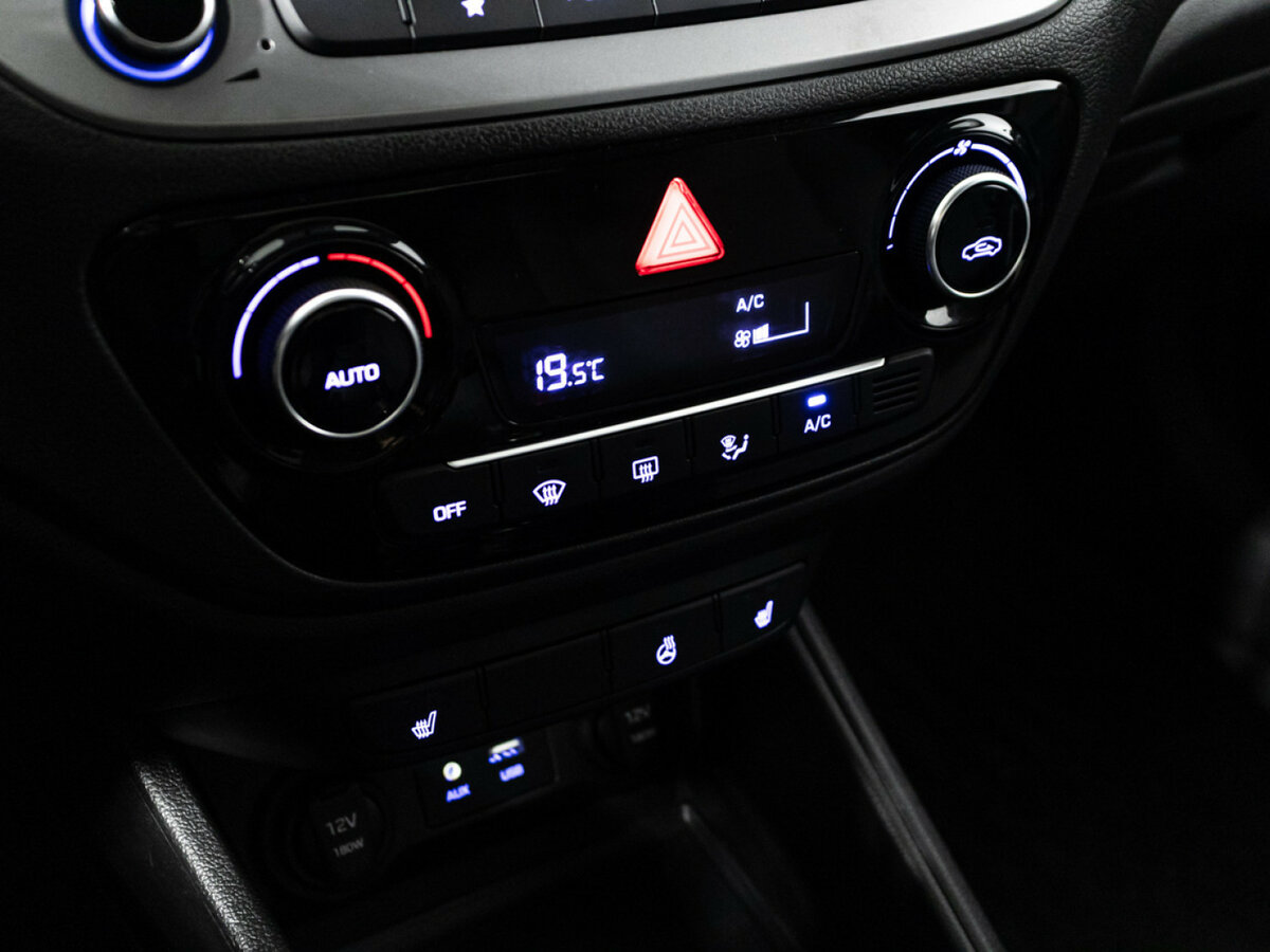Hyundai Solaris с пробегом — 2018 год. Фото: #14