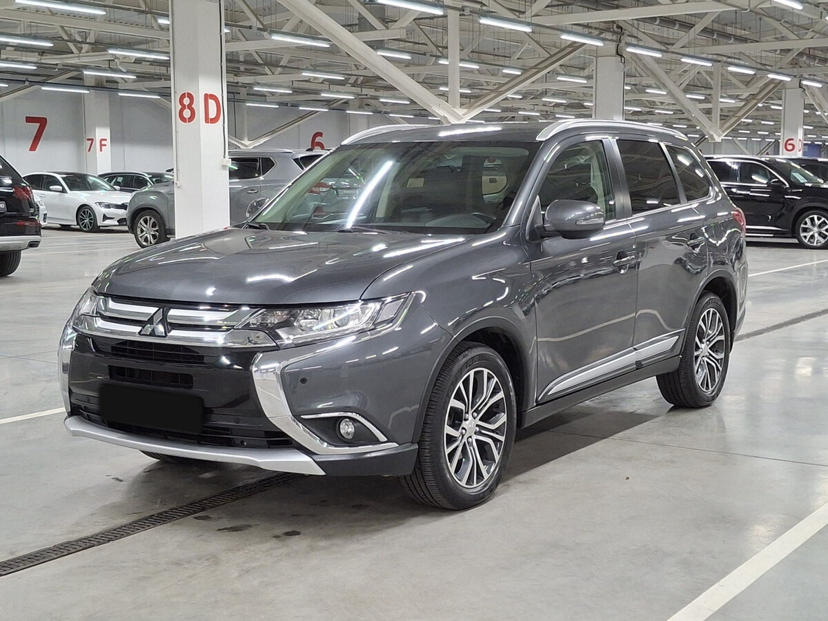 Mitsubishi Outlander с пробегом — 2016 год. Посмотреть фото