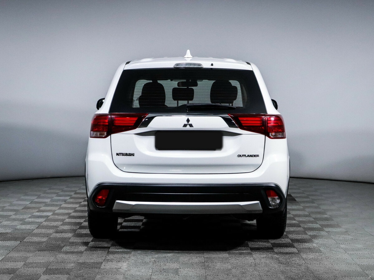 Mitsubishi Outlander с пробегом — 2018 год. Фото: #5