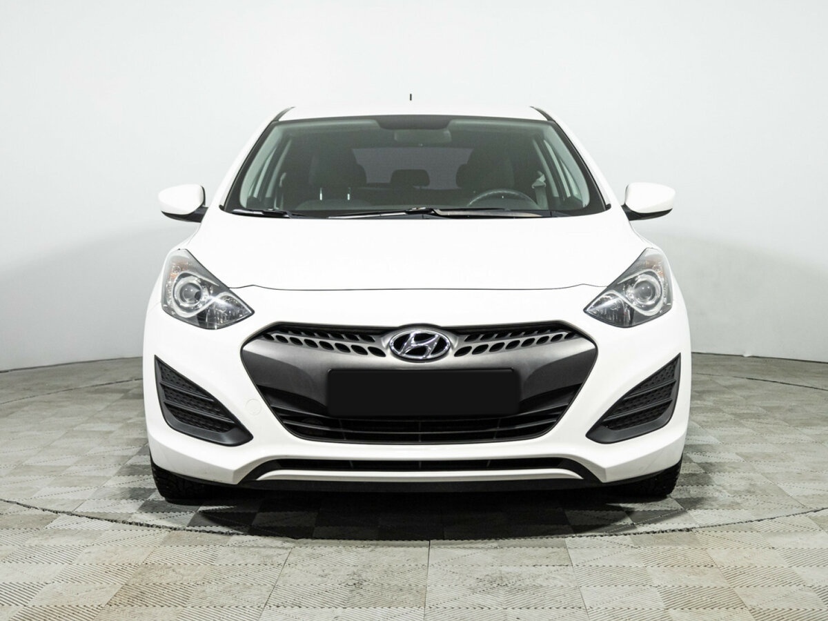 Hyundai i30 с пробегом — 2014 год. Фото: #1