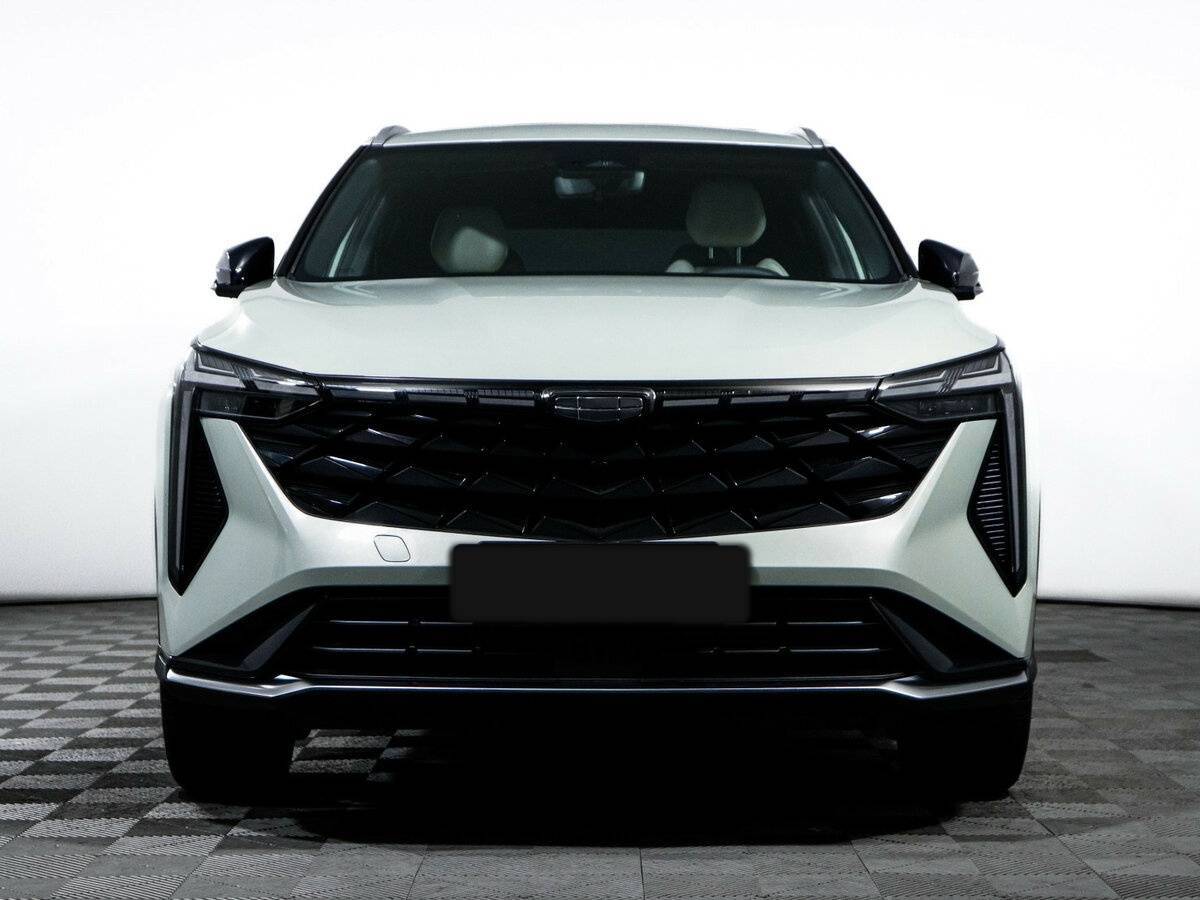 Geely Atlas с пробегом — 2023 год. Фото: #1