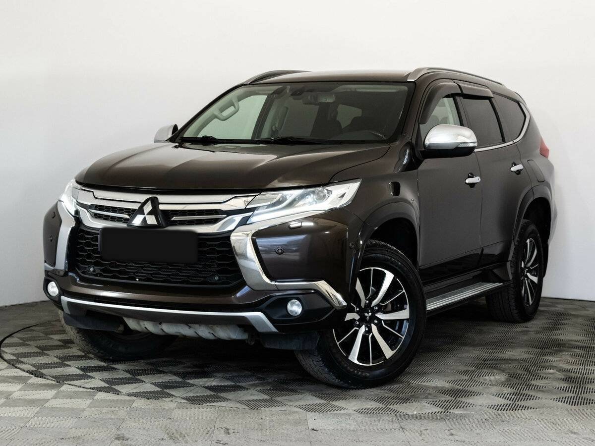 Mitsubishi Pajero Sport с пробегом — 2019 год. Фото: #0