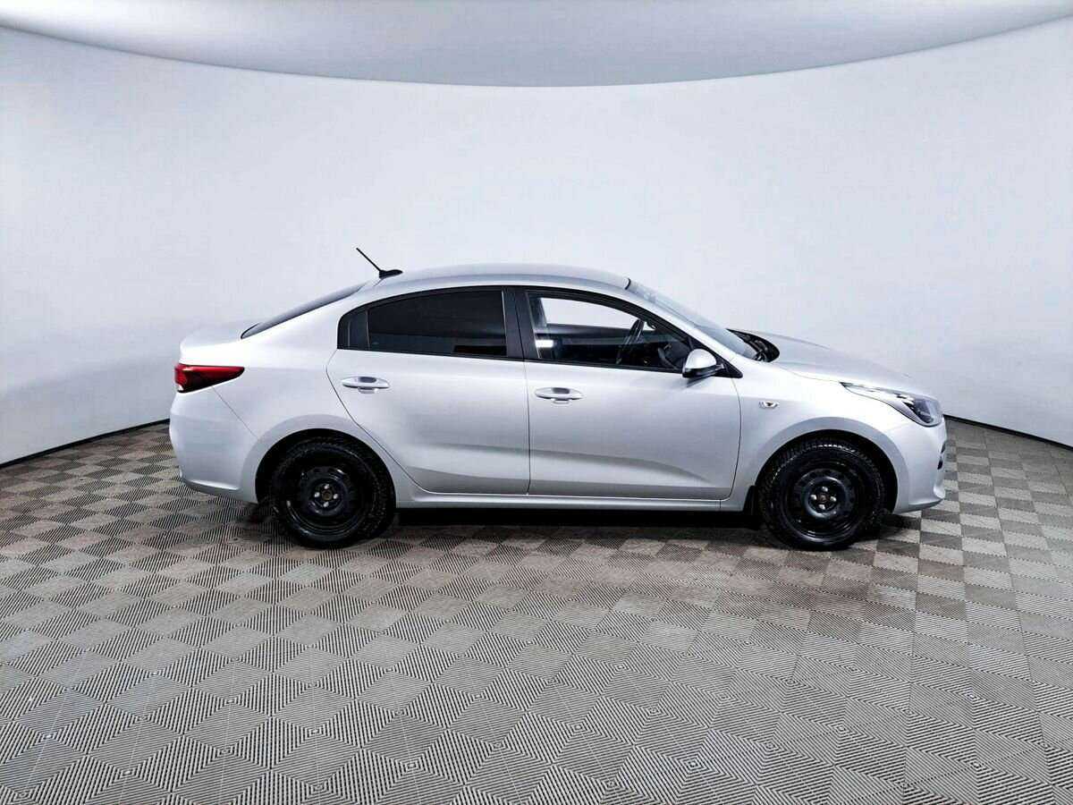 Kia Rio с пробегом — 2020 год. Фото: #3