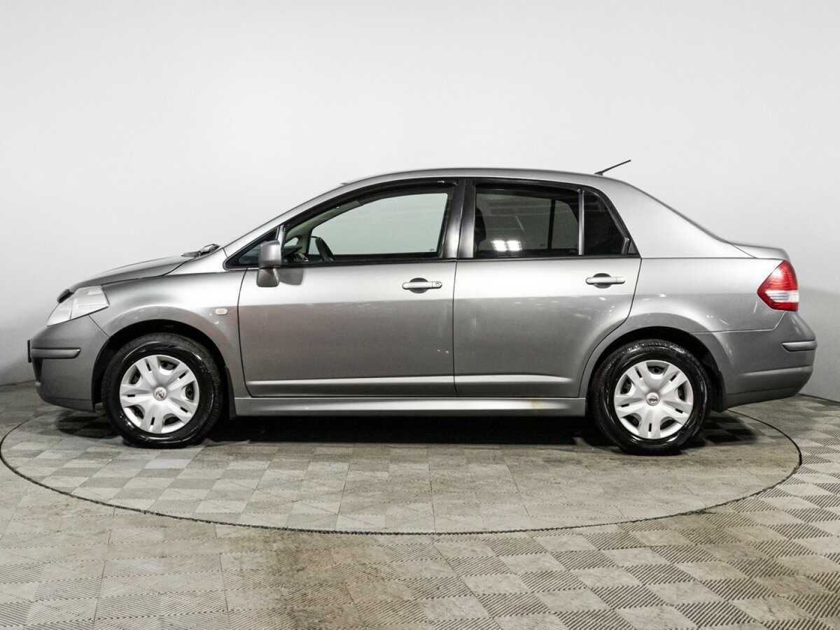 Nissan Tiida с пробегом — 2013 год. Фото: #7