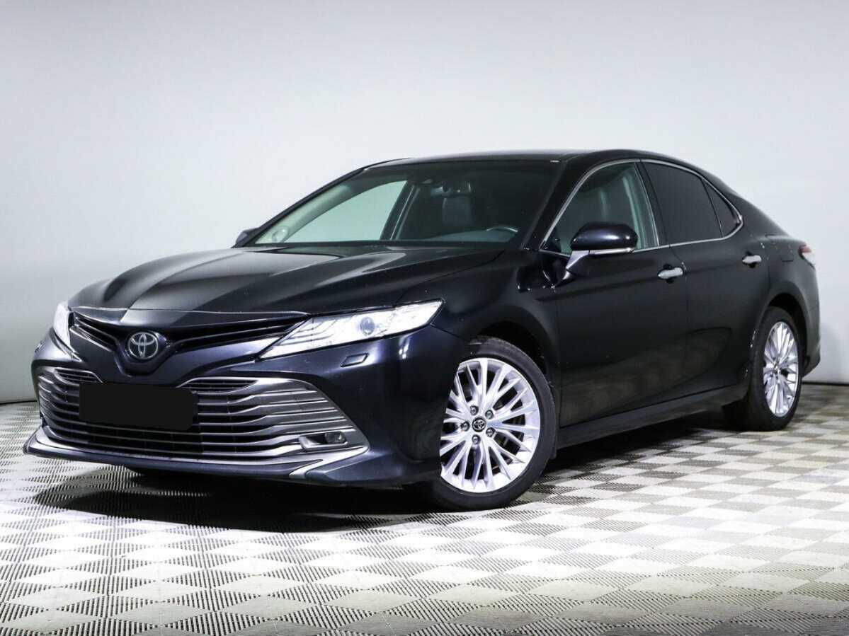 Toyota Camry с пробегом — 2018 год. Посмотреть фото