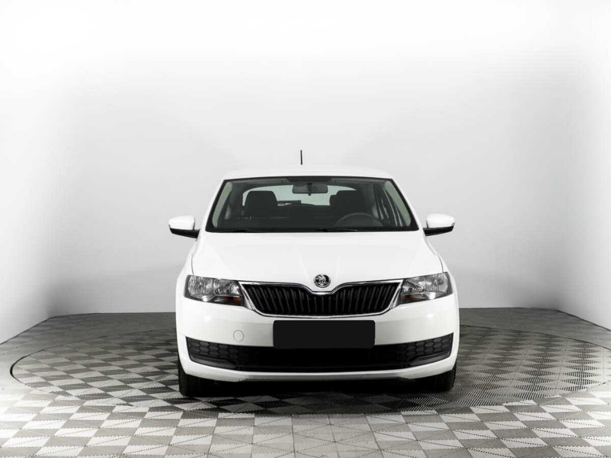 Skoda Rapid с пробегом — 2019 год. Фото: #1