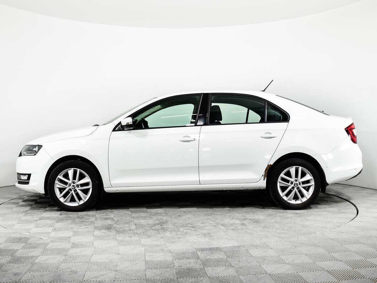 Skoda Rapid с пробегом — 2018 год. Фото: #7