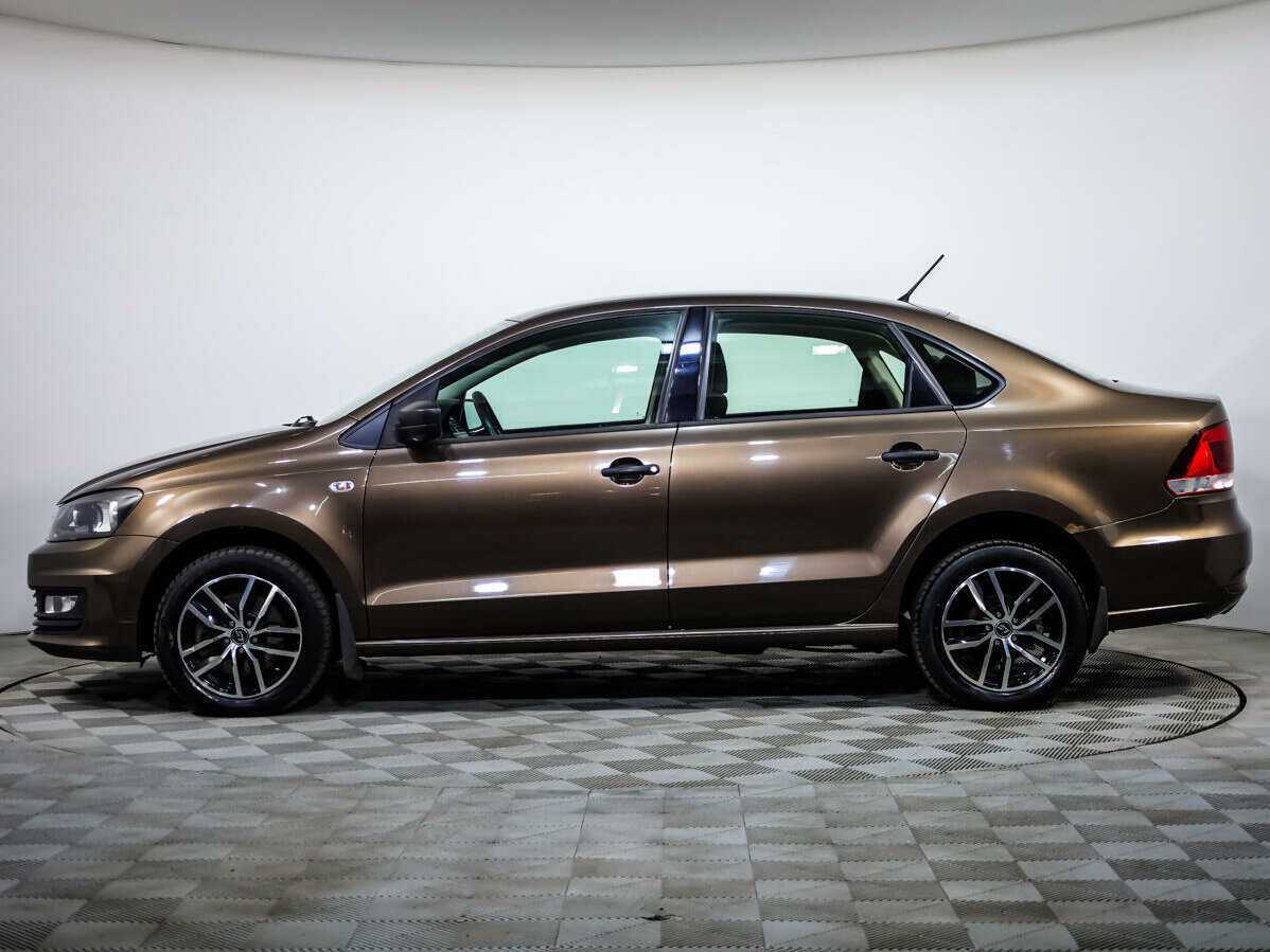 Volkswagen Polo с пробегом — 2016 год. Фото: #6