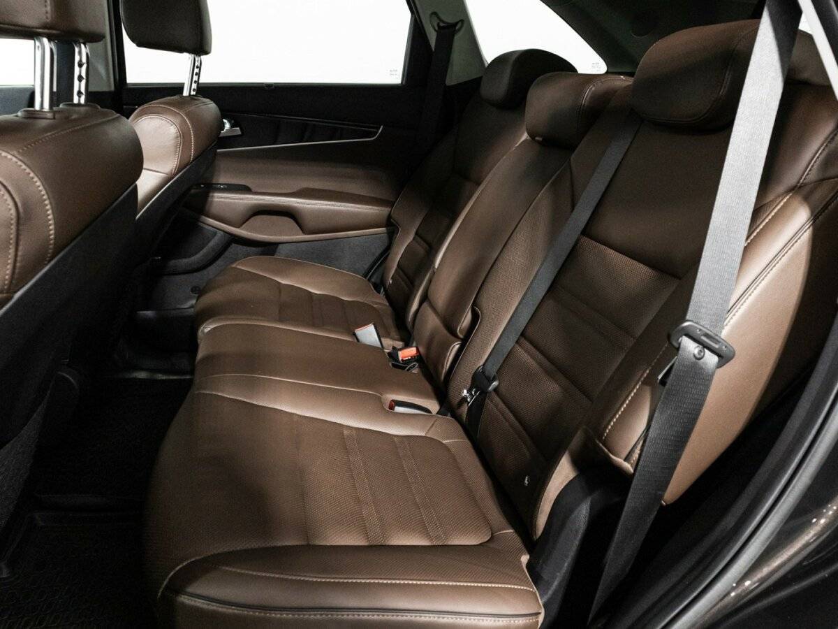 Kia Sorento с пробегом — 2018 год. Фото: #8