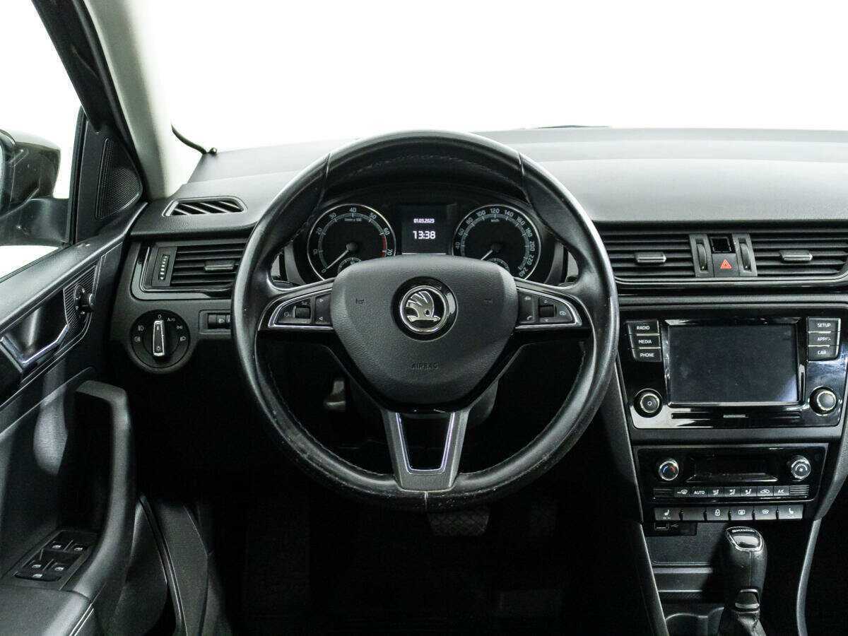 Skoda Rapid с пробегом — 2018 год. Фото: #14