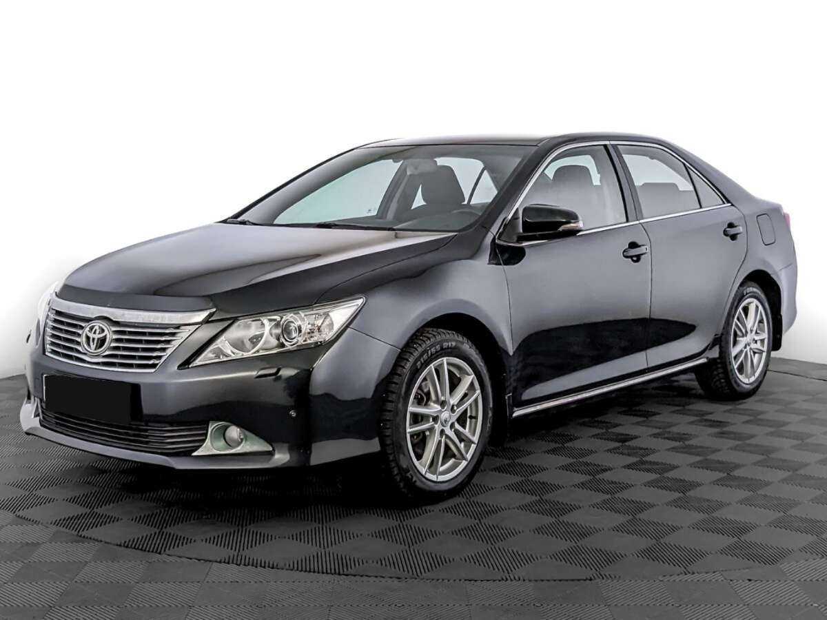 Toyota Camry с пробегом — 2013 год. Фото: #0