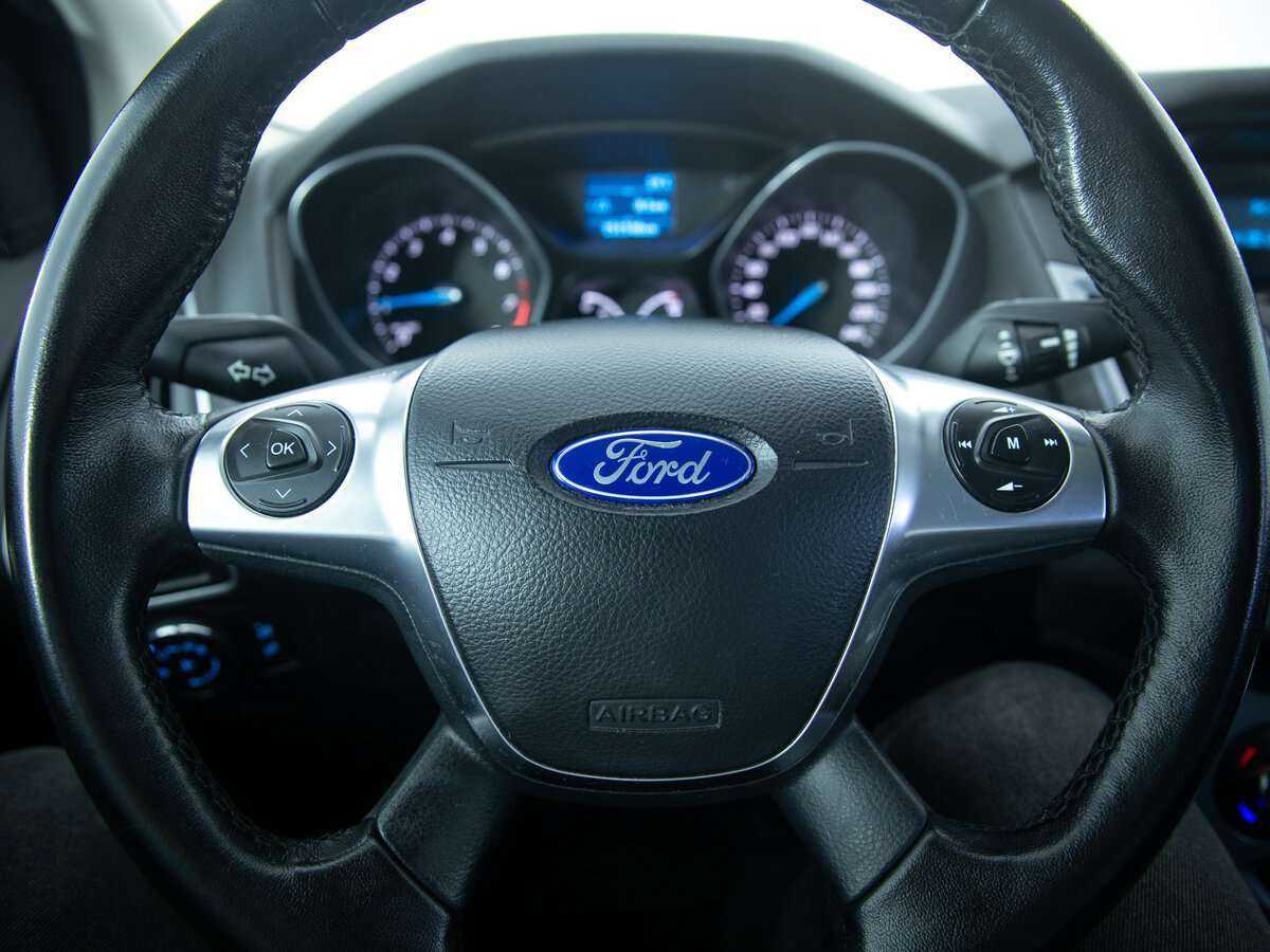 Ford Focus с пробегом — 2012 год. Фото: #14