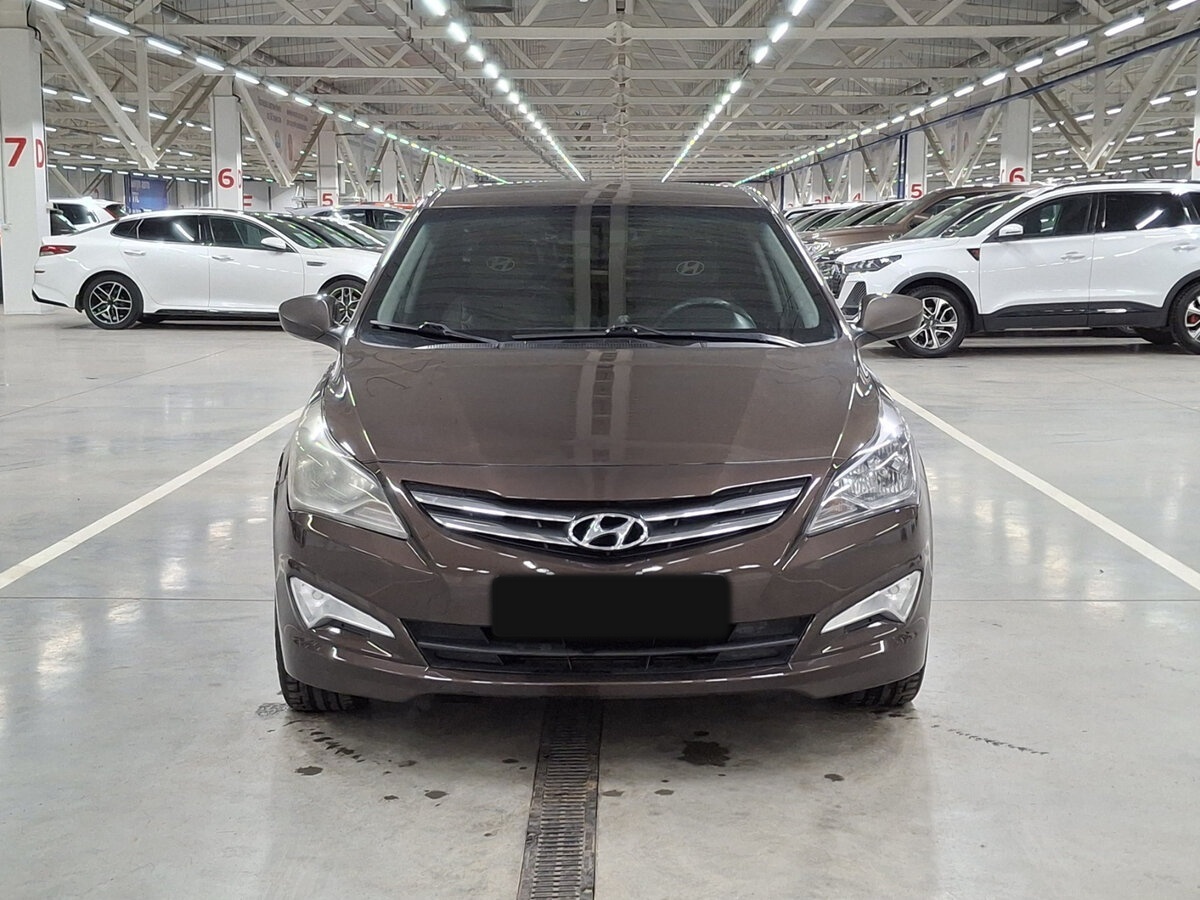 Hyundai Solaris с пробегом — 2016 год. Фото: #1