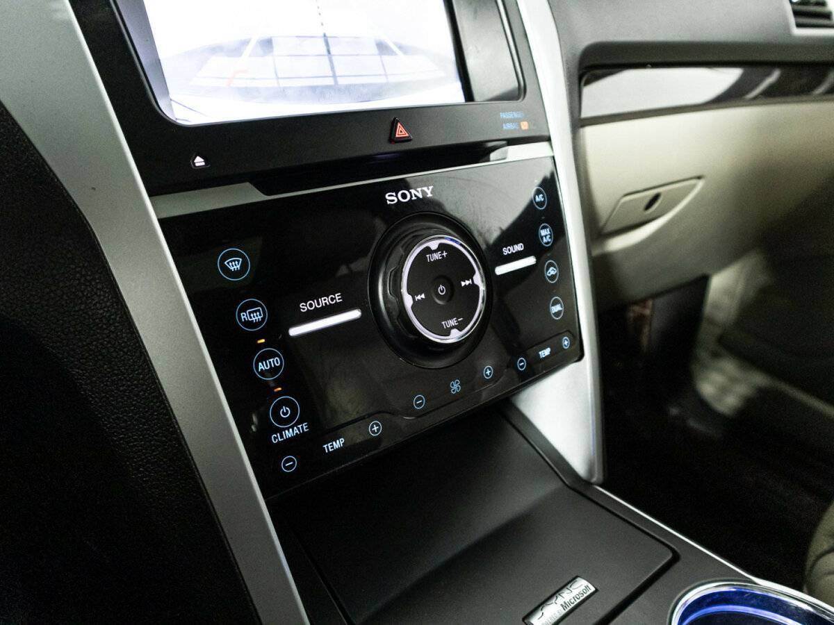 Ford Explorer с пробегом — 2012 год. Фото: #16