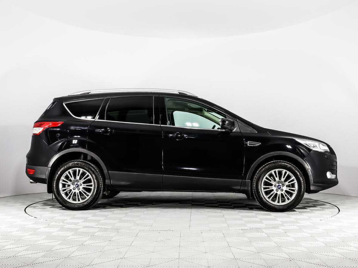 Ford Kuga с пробегом — 2014 год. Фото: #3