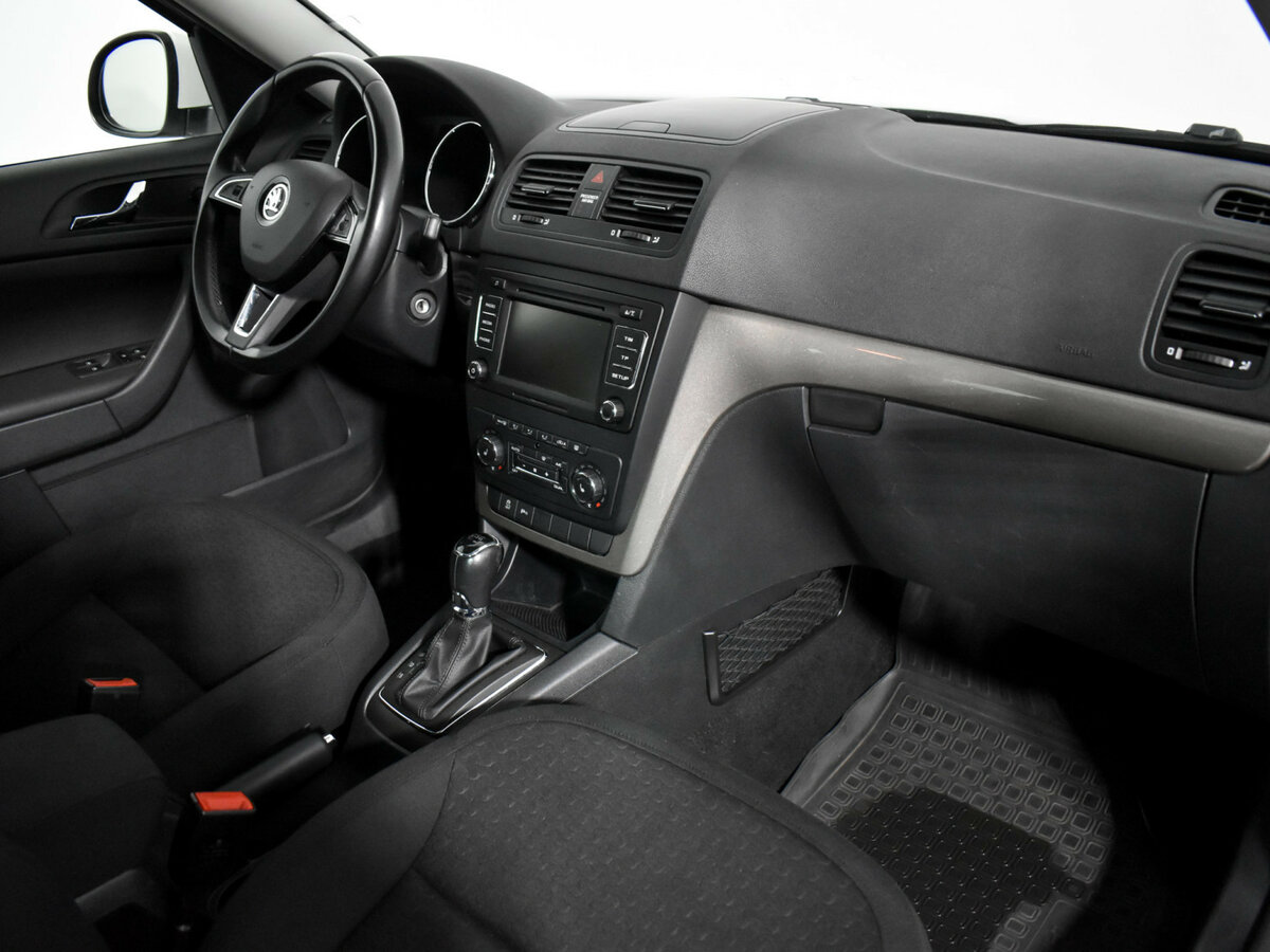 Skoda Yeti с пробегом — 2014 год. Фото: #11