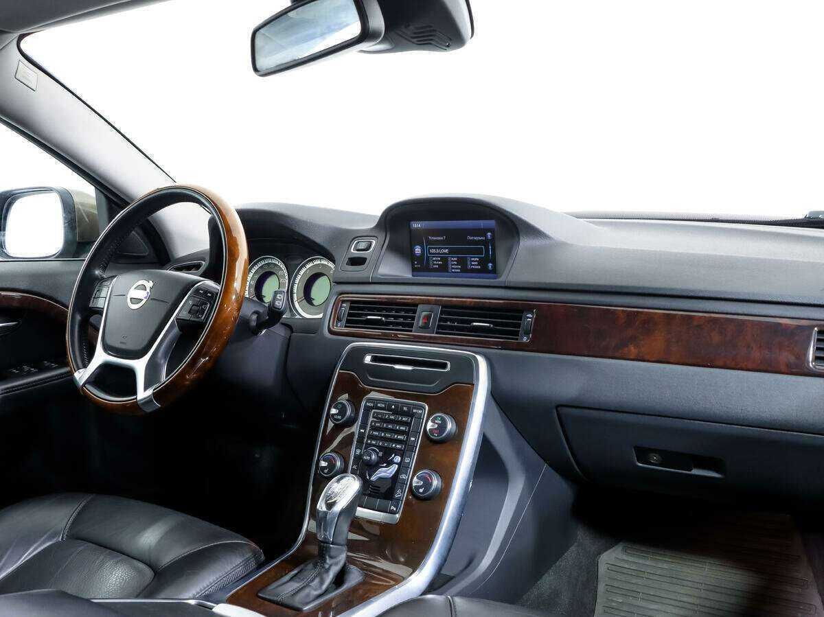 Volvo XC70 с пробегом — 2012 год. Фото: #6