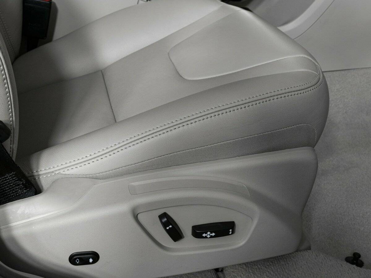 Volvo XC60 с пробегом — 2016 год. Фото: #14