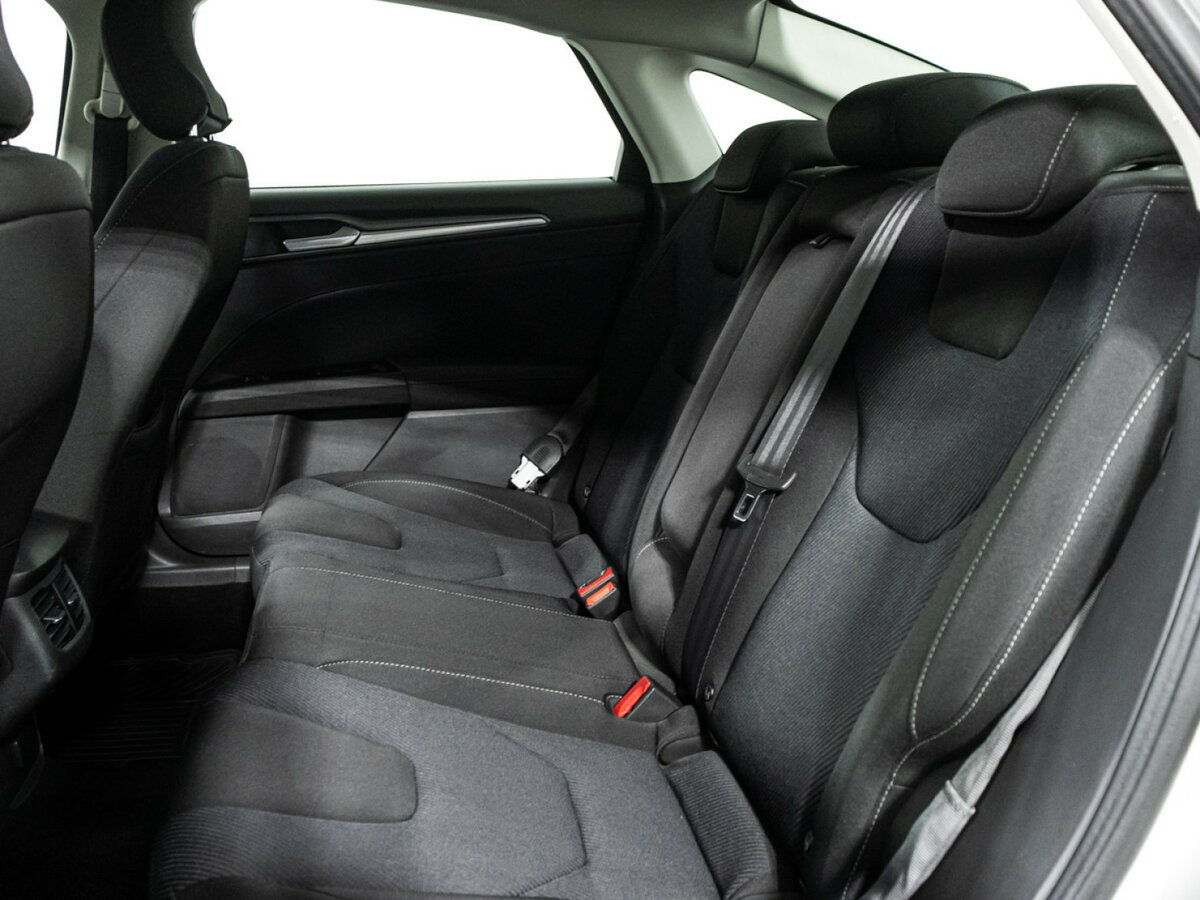 Ford Mondeo с пробегом — 2015 год. Фото: #8