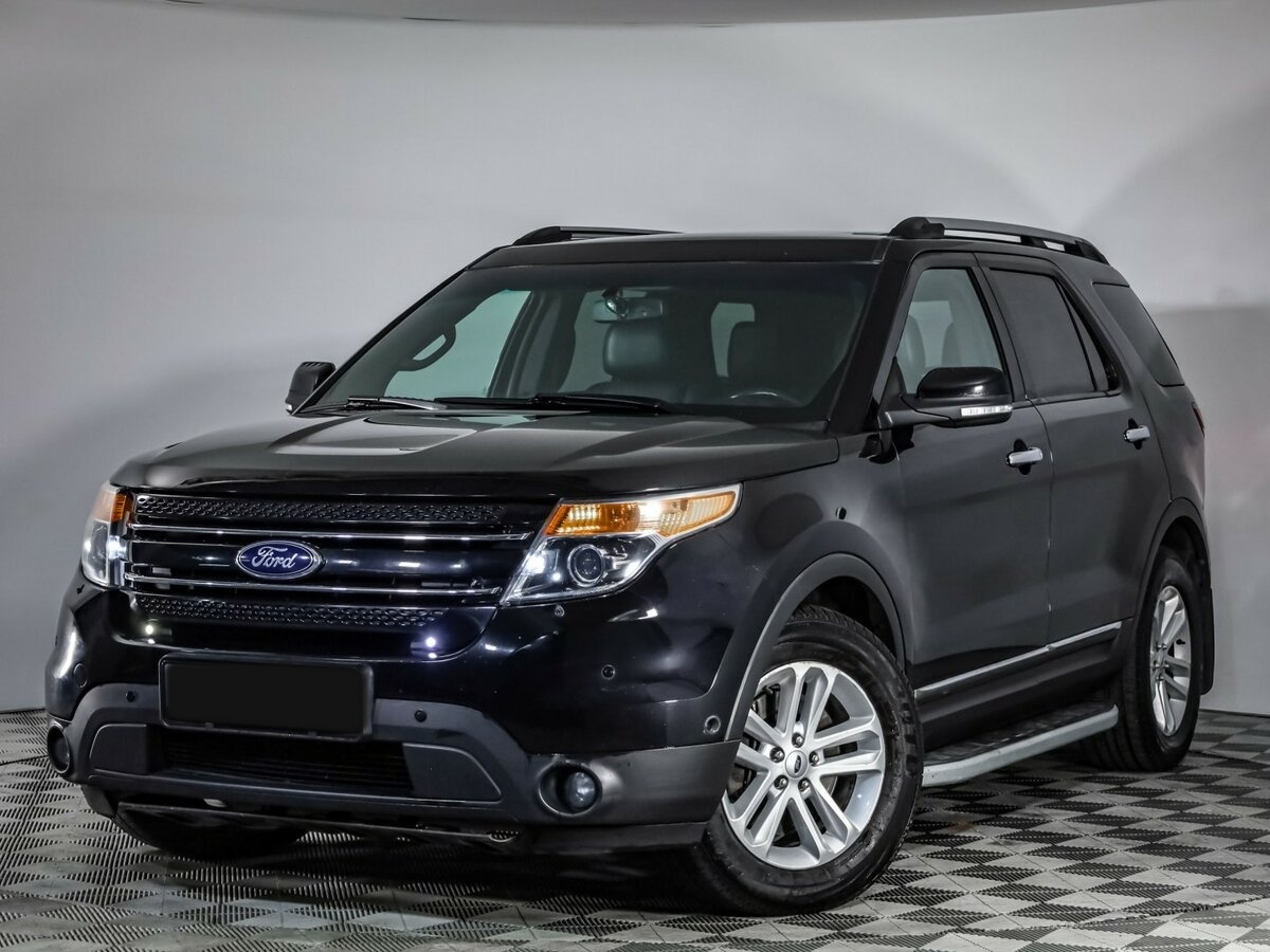 Ford Explorer с пробегом — 2013 год. Фото: #0