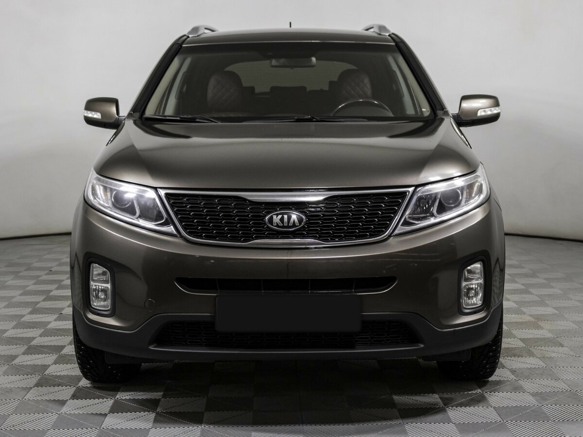 Kia Sorento с пробегом — 2015 год. Фото: #1