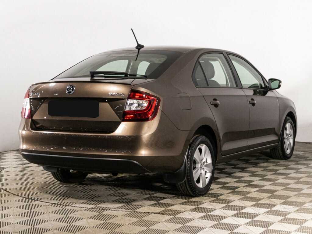 Skoda Rapid с пробегом — 2018 год. Фото: #4