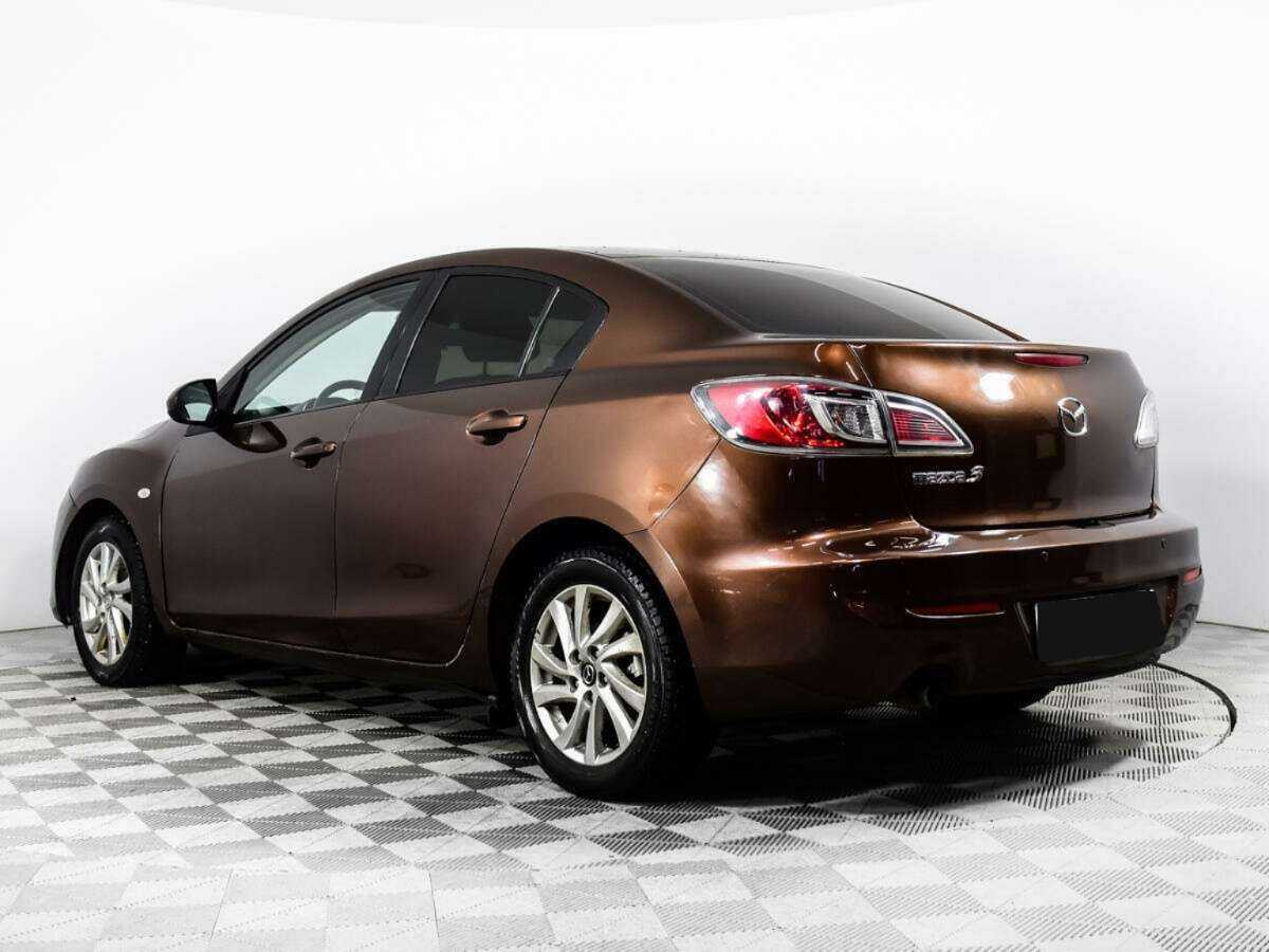 Mazda 3 с пробегом — 2012 год. Фото: #6