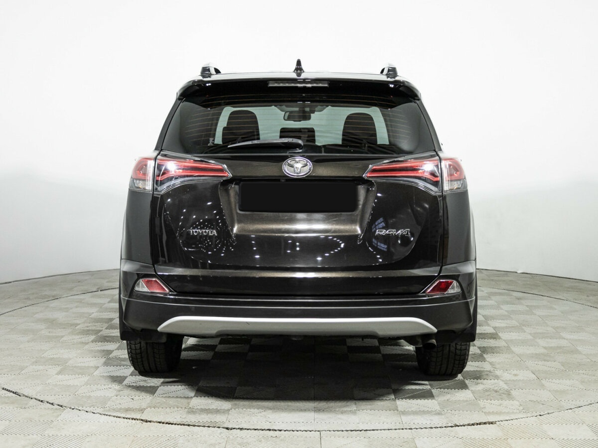 Toyota RAV4 с пробегом — 2016 год. Фото: #5