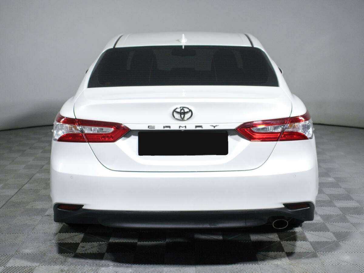 Toyota Camry с пробегом — 2020 год. Фото: #5