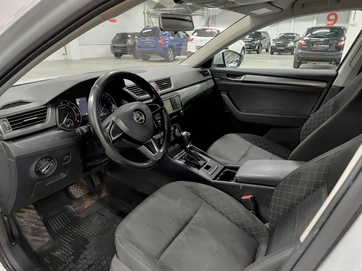 Skoda Superb с пробегом — 2016 год. Фото: #14