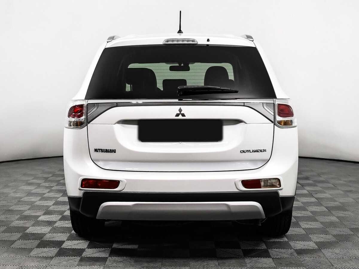 Mitsubishi Outlander с пробегом — 2014 год. Фото: #5