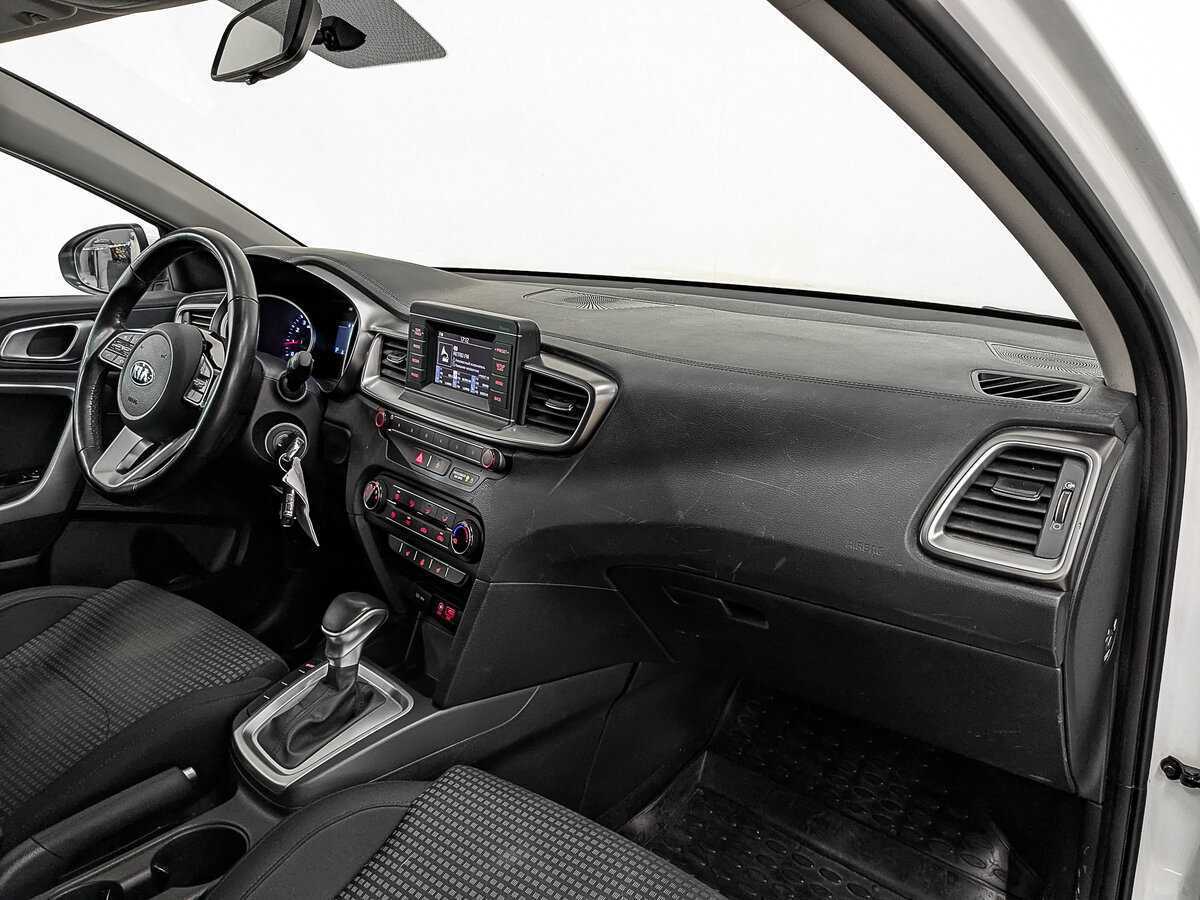 Kia Ceed с пробегом — 2018 год. Фото: #10