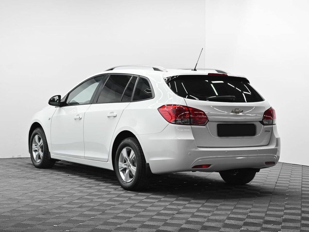 Chevrolet Cruze с пробегом — 2013 год. Фото: #2