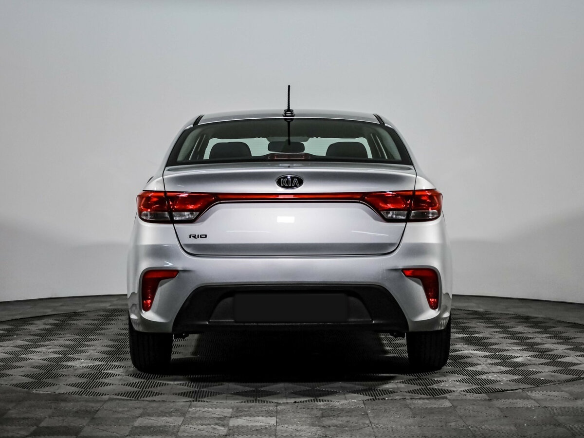 Kia Rio с пробегом — 2020 год. Фото: #3