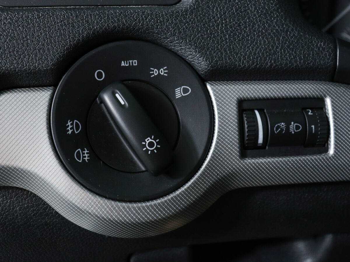 Skoda Octavia с пробегом — 2012 год. Фото: #12