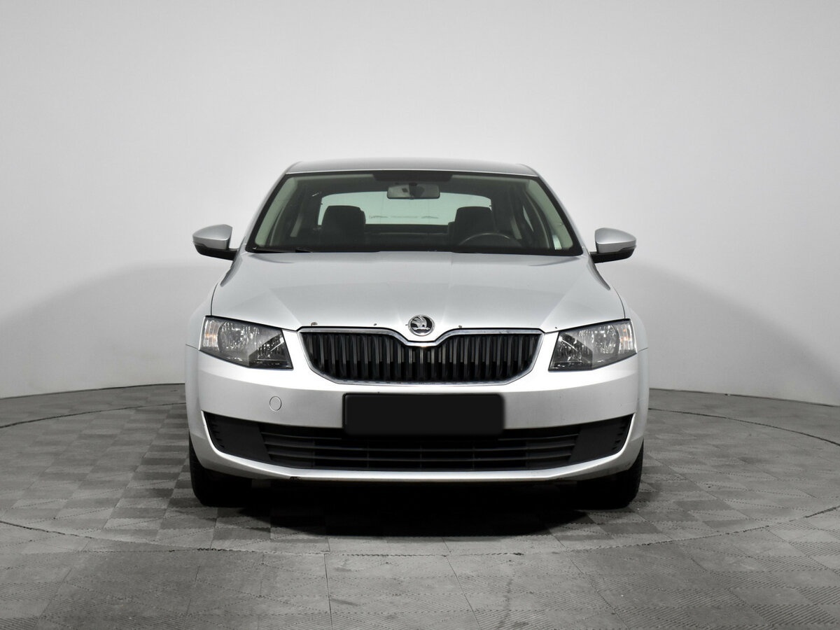 Skoda Octavia с пробегом — 2015 год. Фото: #1