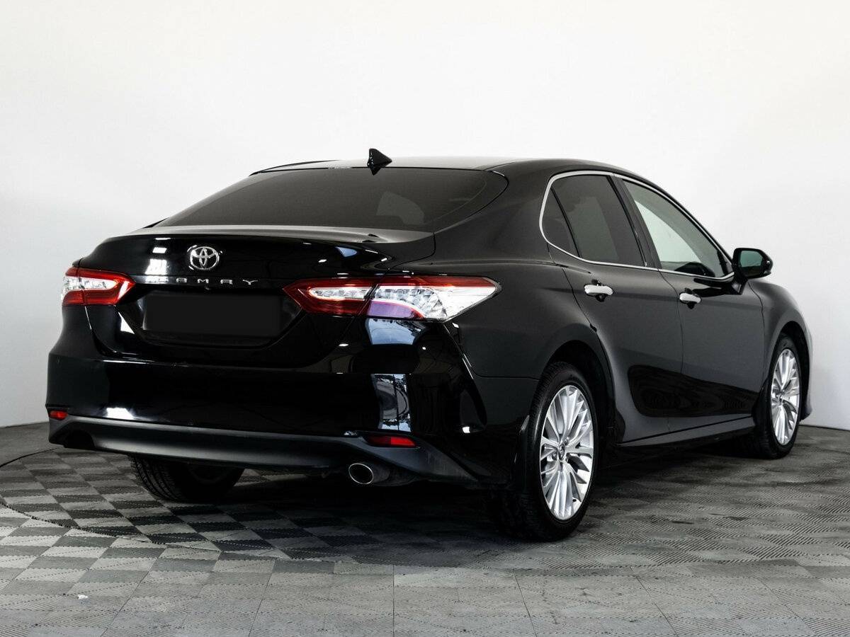 Toyota Camry с пробегом — 2019 год. Фото: #4